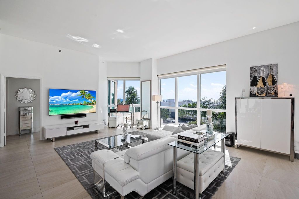 Photo of 101 S Fort Lauderdale Beach Boulevard #607, Fort Lauderdale, FL 33316 (MLS # F10551877)