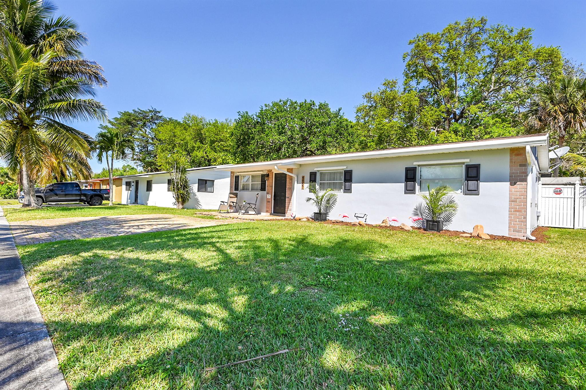 4967 SW 4th Street