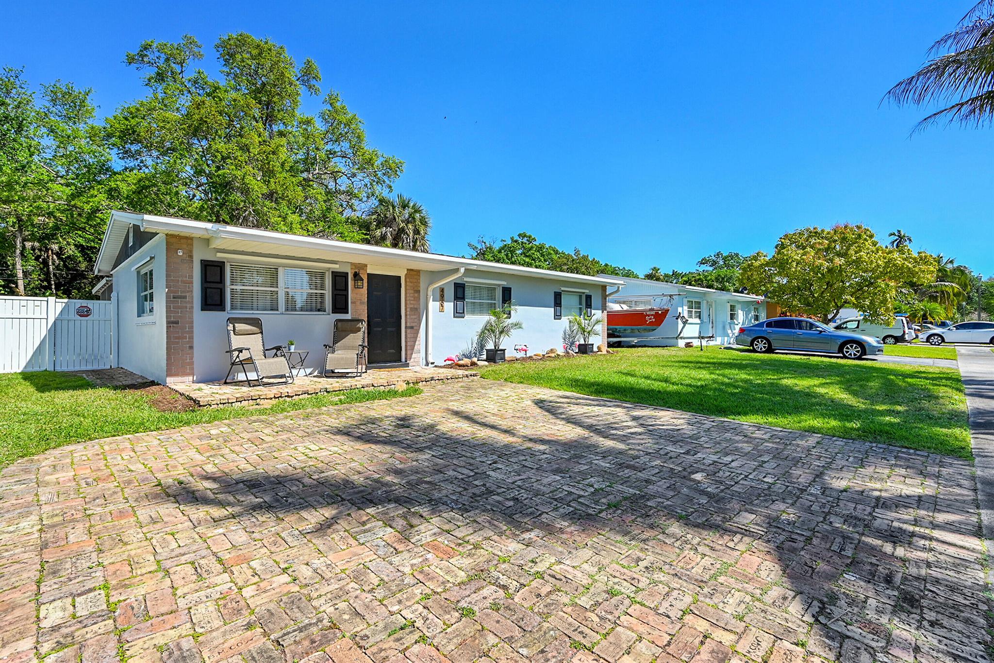 4967 SW 4th Street