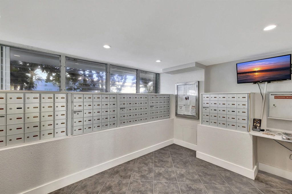 Photo of 1900 S Ocean Drive #1702, Fort Lauderdale, FL 33316 (MLS # R11151354)