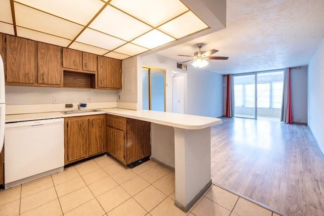 Omega Condominium - Residential