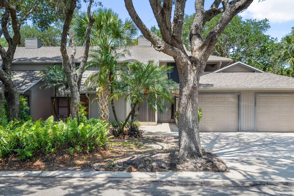 Photo of 5300 SE Schooner Oaks Way, Stuart, FL 34997 (MLS # B26022378)