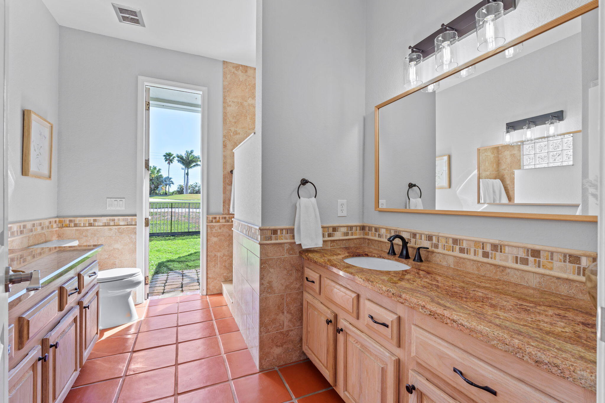 LAKEFIELD OF THE LANDINGS AT WELLINGTON PL 3A - Residential