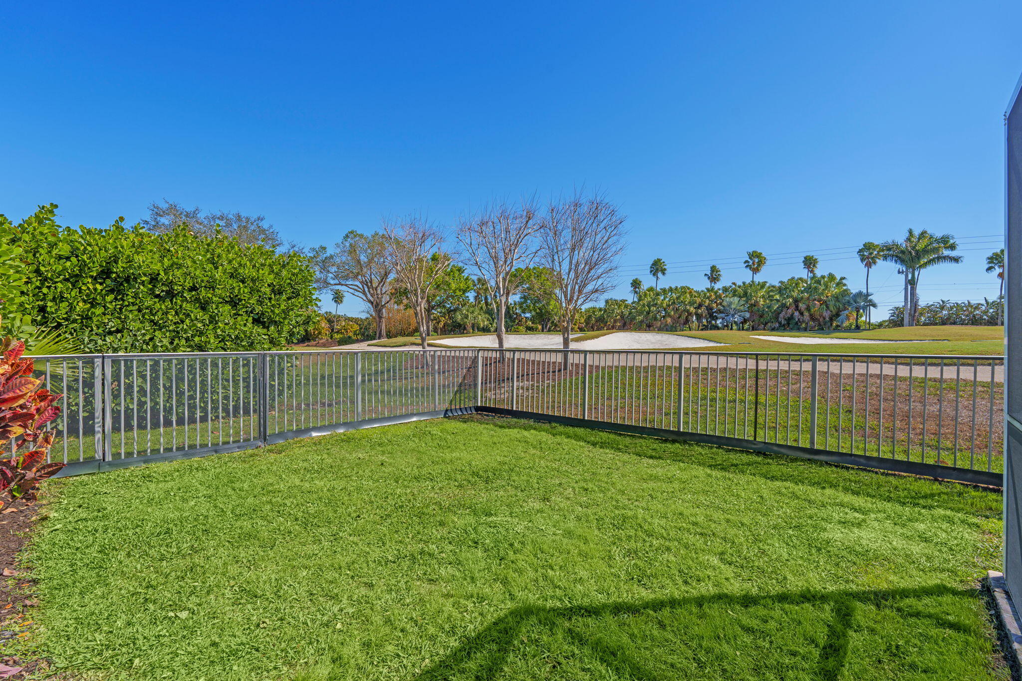 LAKEFIELD OF THE LANDINGS AT WELLINGTON PL 3A - Residential