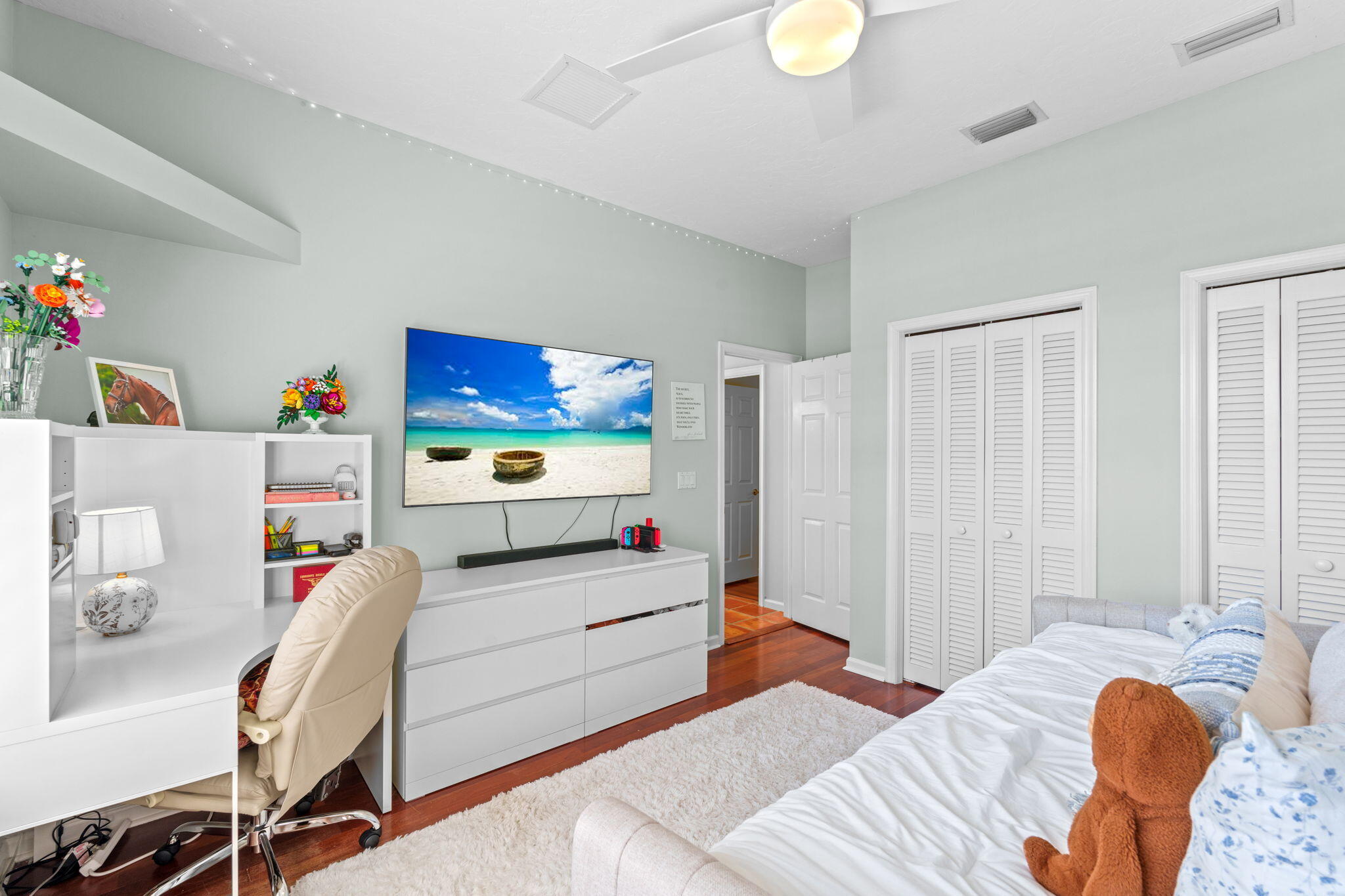 LAKEFIELD OF THE LANDINGS AT WELLINGTON PL 3A - Residential