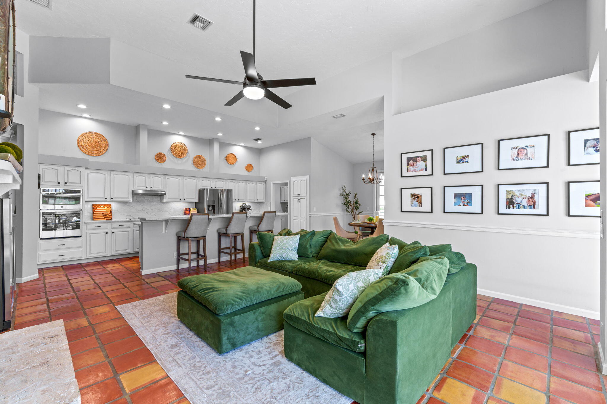 LAKEFIELD OF THE LANDINGS AT WELLINGTON PL 3A - Residential