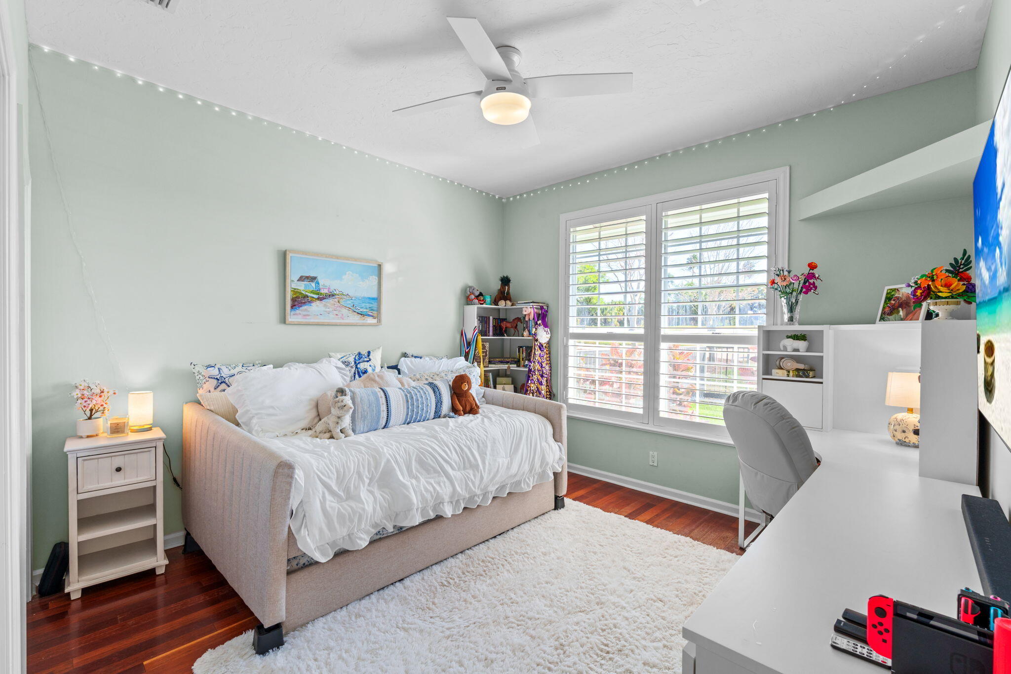 LAKEFIELD OF THE LANDINGS AT WELLINGTON PL 3A - Residential