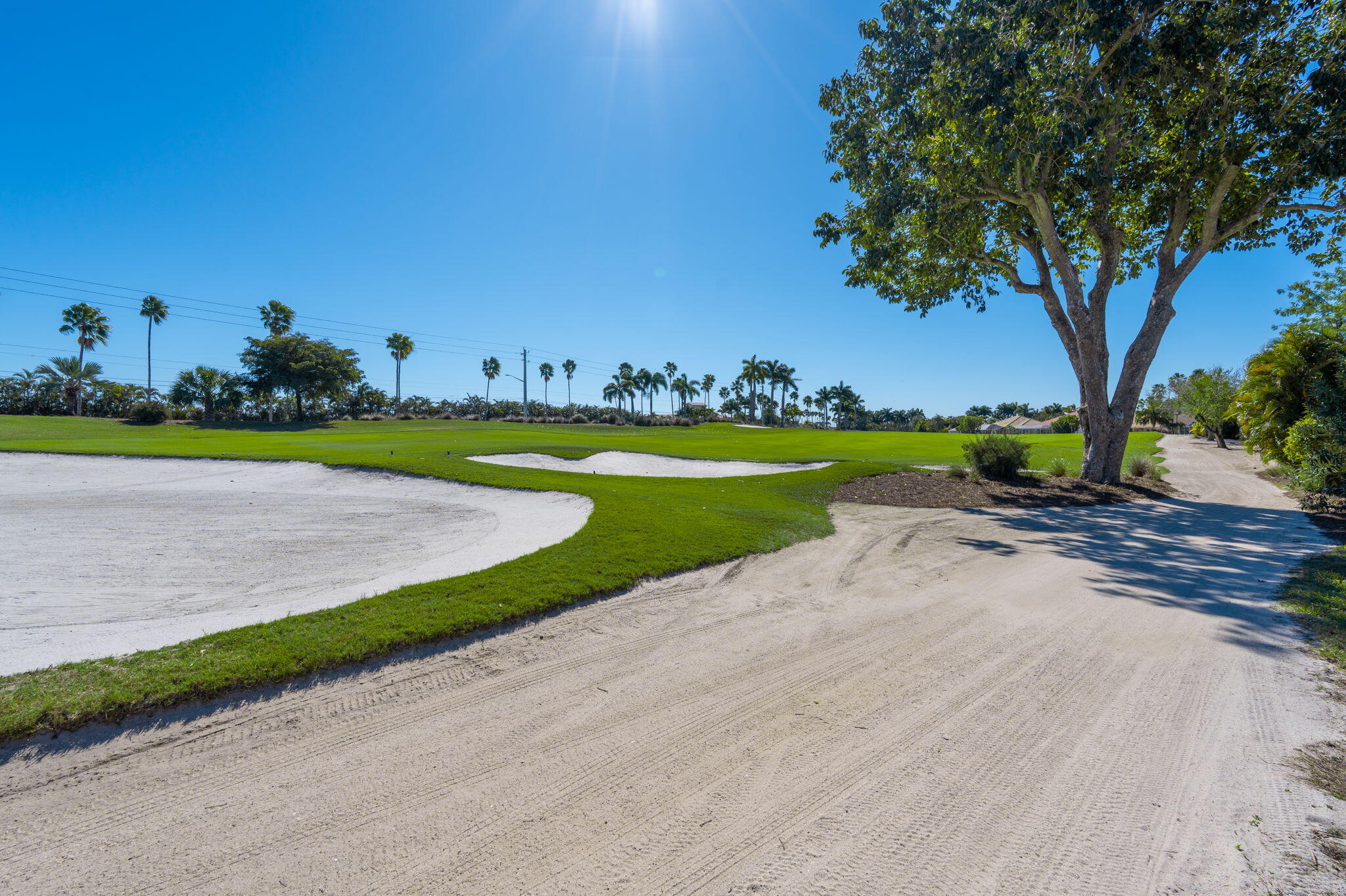 LAKEFIELD OF THE LANDINGS AT WELLINGTON PL 3A - Residential