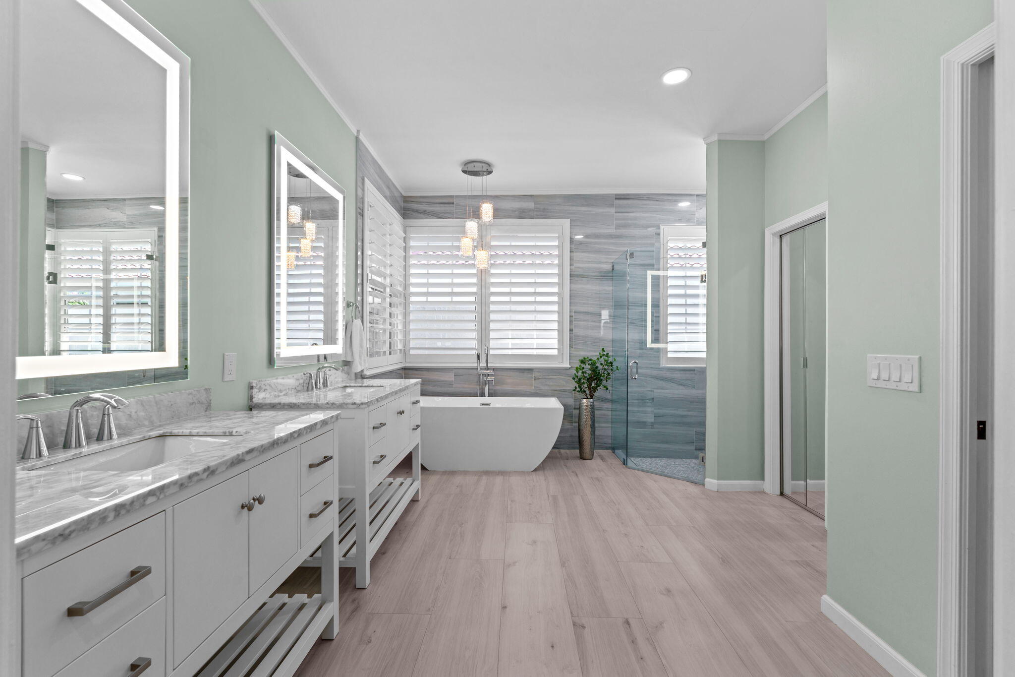 LAKEFIELD OF THE LANDINGS AT WELLINGTON PL 3A - Residential