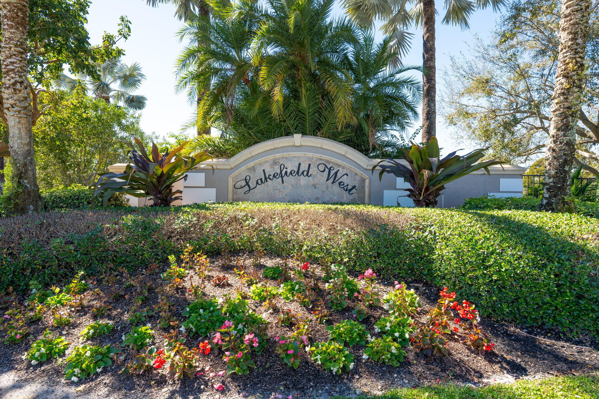 LAKEFIELD OF THE LANDINGS AT WELLINGTON PL 3A - Residential