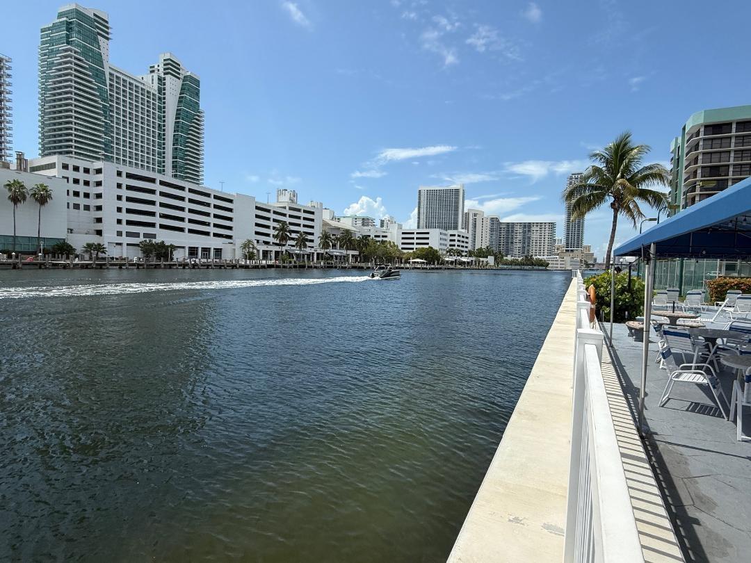 Towers of Oceanview South - Residential