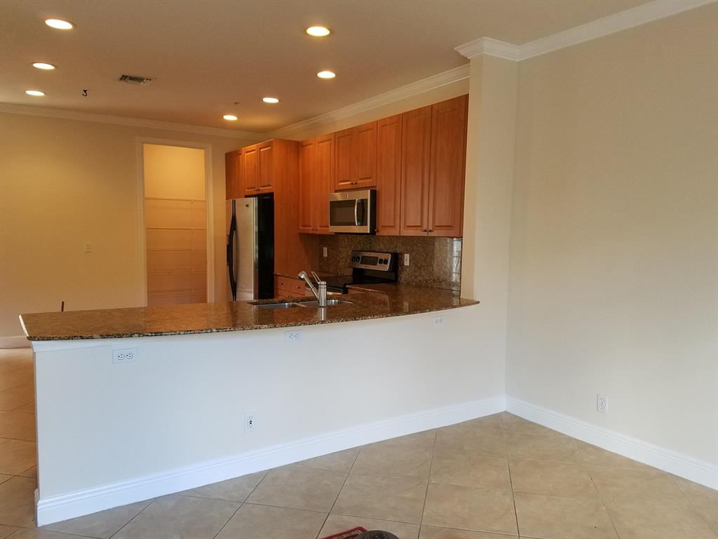 OSCEOLA WOODS - Residential Lease