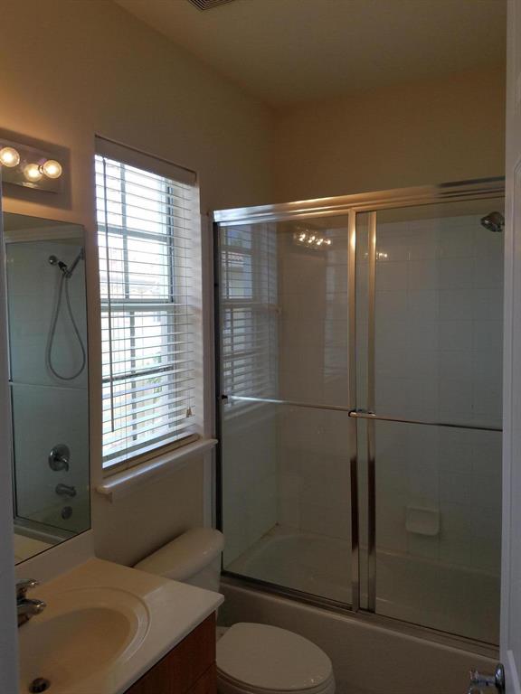 OSCEOLA WOODS - Residential Lease