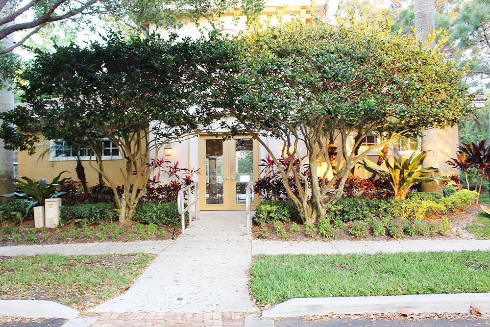 OSCEOLA WOODS - Residential Lease