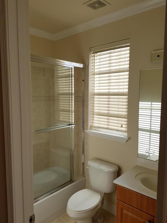 OSCEOLA WOODS - Residential Lease