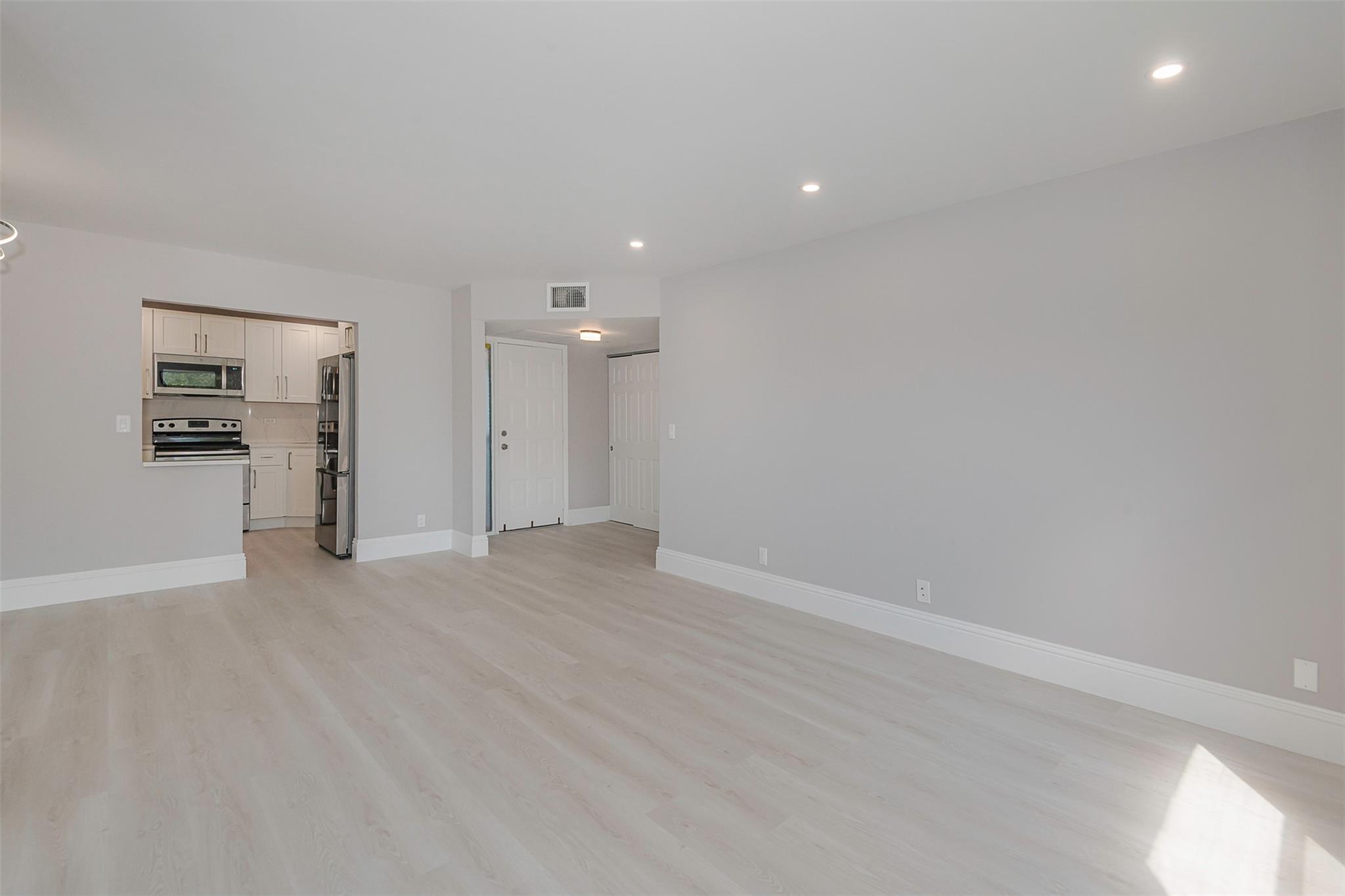 Baywood Village - Residential
