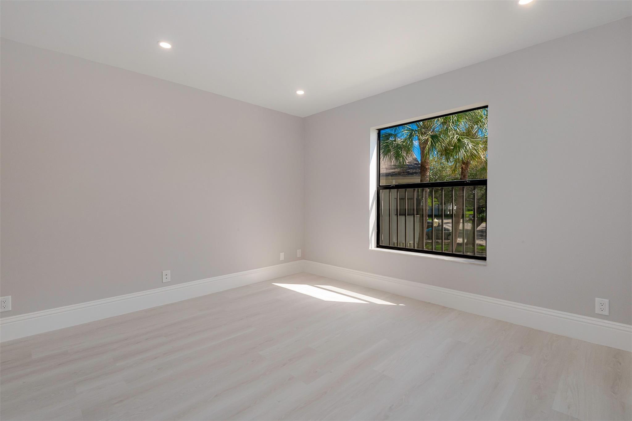Baywood Village - Residential
