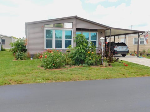 Photo of 527 Tropical Isles Circle #F-30, Fort Pierce, FL 34982 (MLS # B26041698)