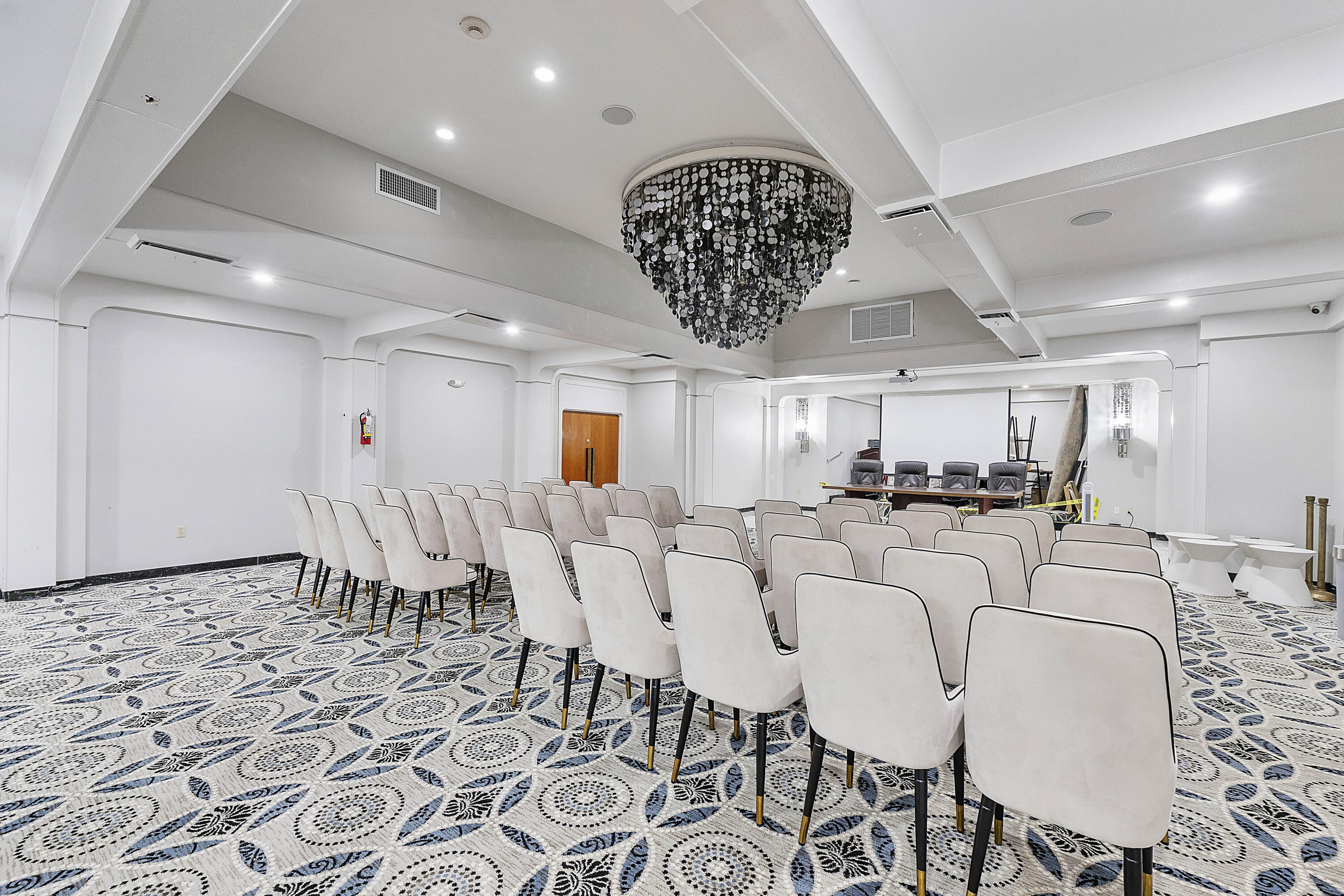 AQUARIUS CONDO - Residential