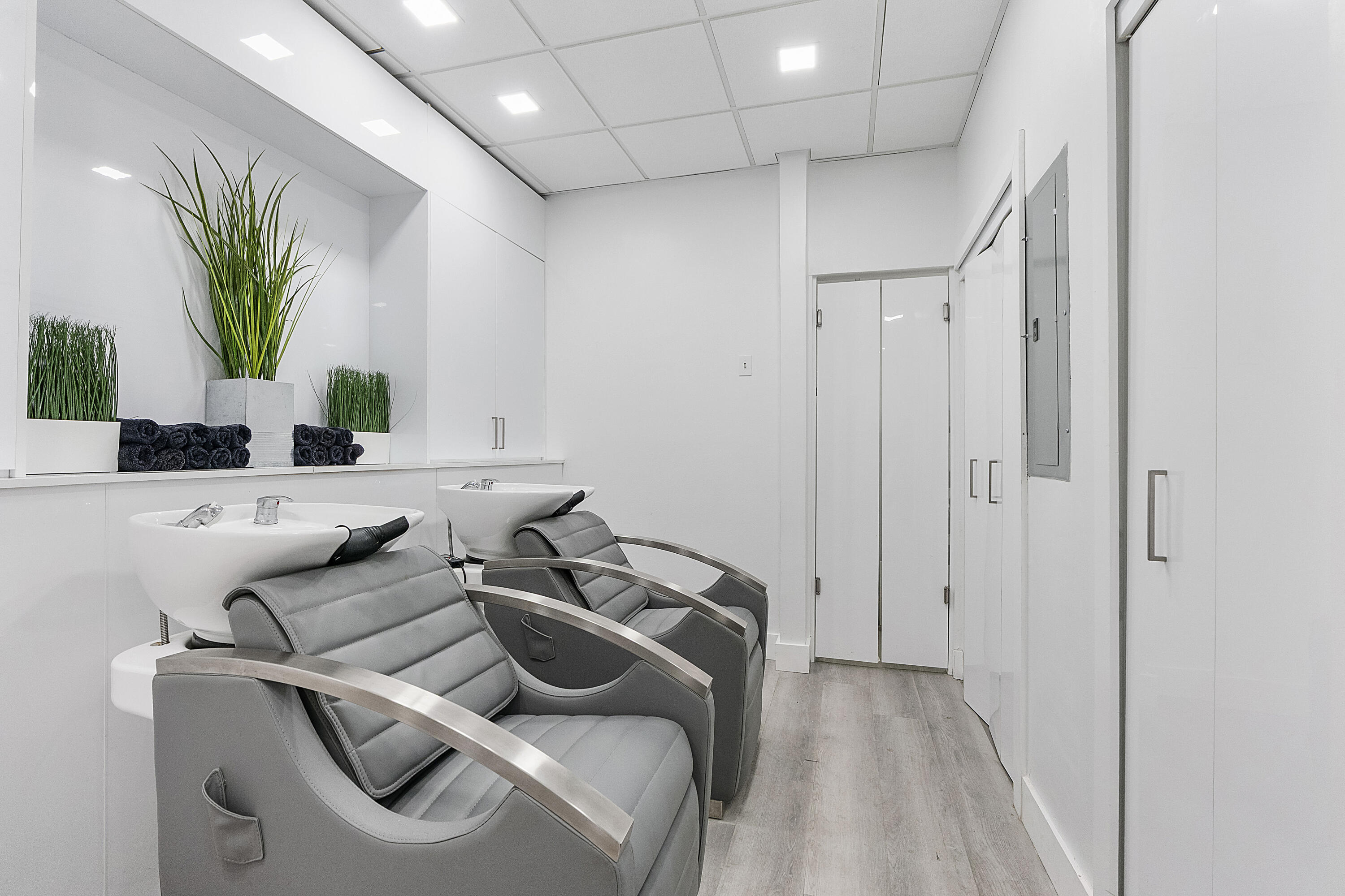 AQUARIUS CONDO - Residential