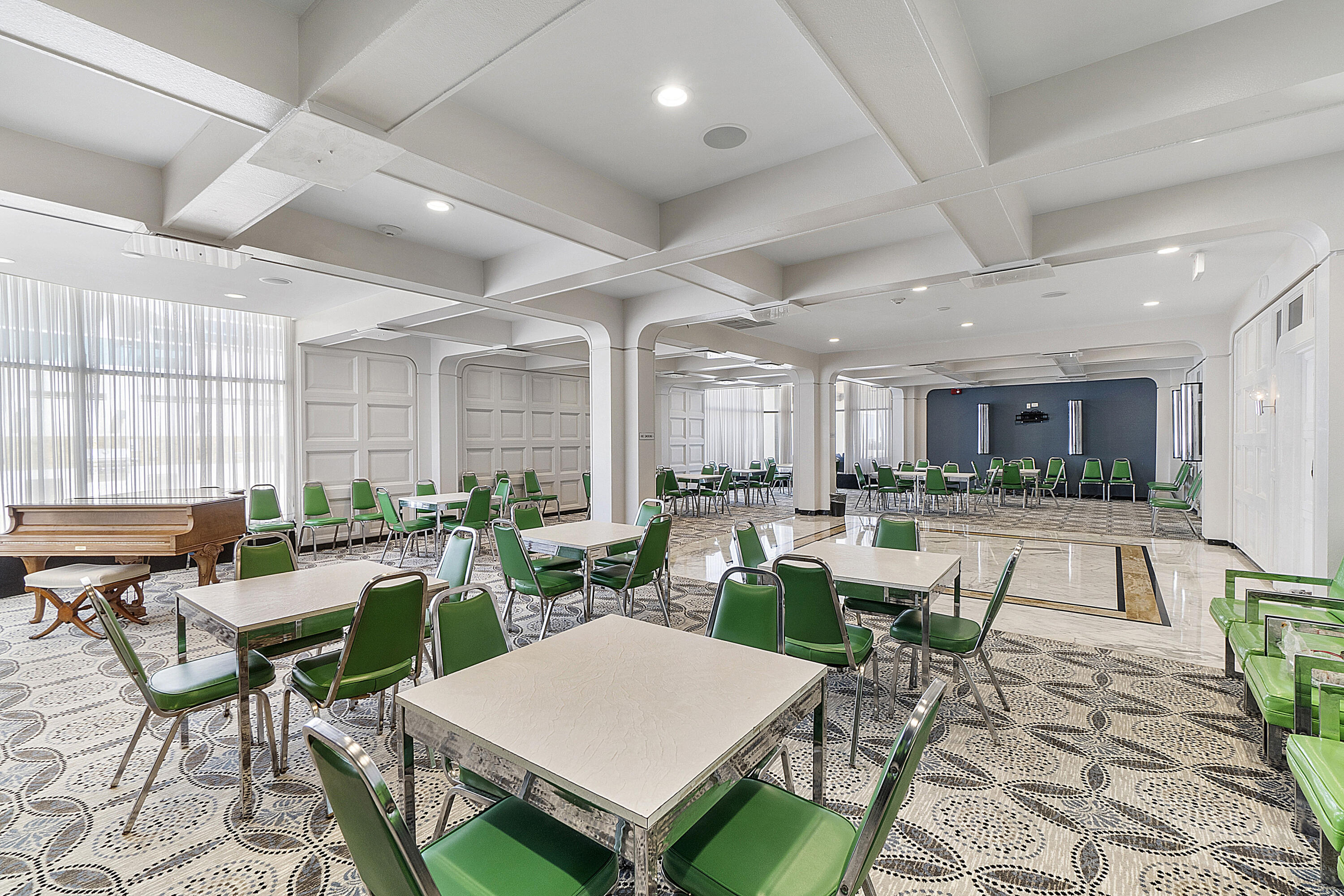 AQUARIUS CONDO - Residential