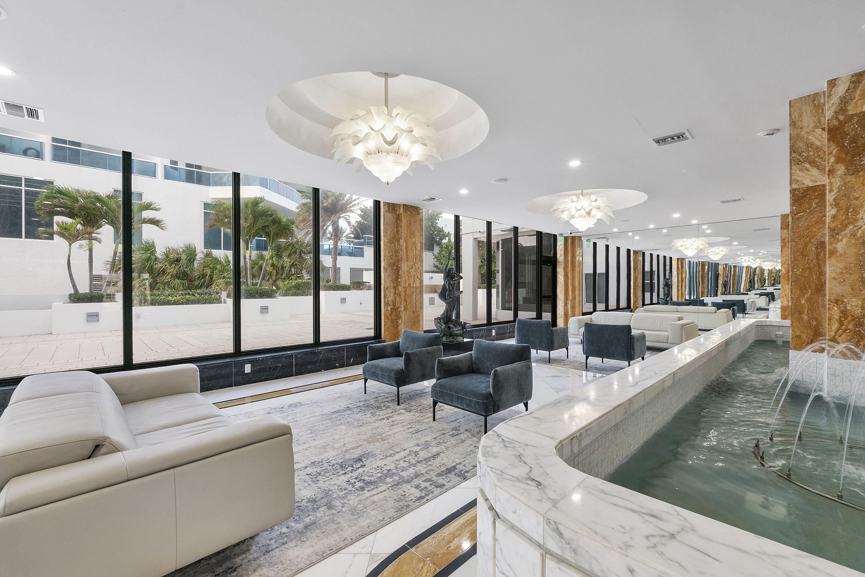 AQUARIUS CONDO - Residential