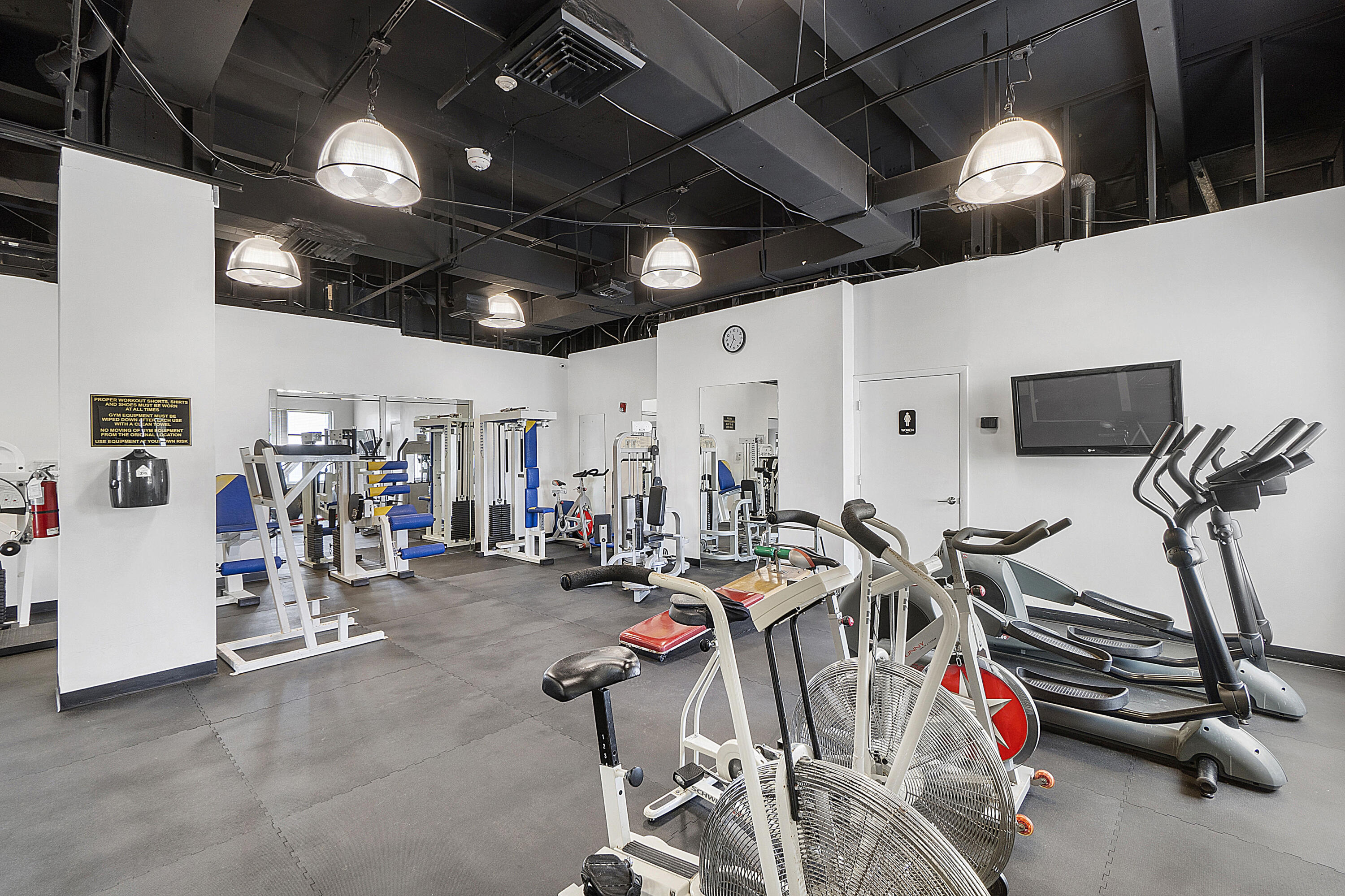 AQUARIUS CONDO - Residential