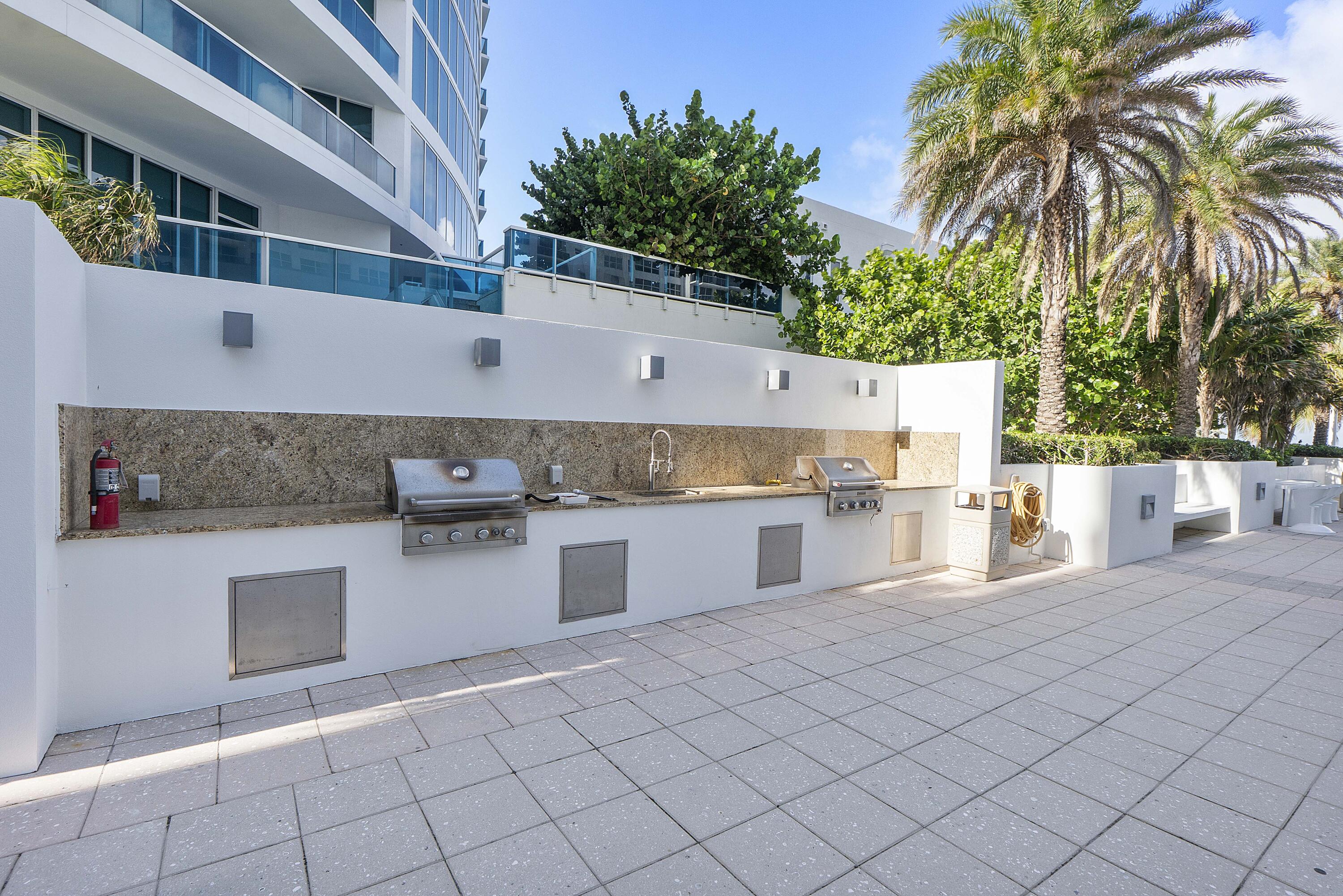 AQUARIUS CONDO - Residential