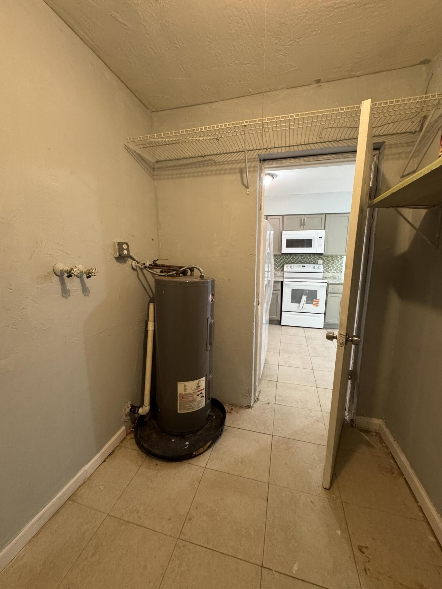 SPRINGBANK PARK SEC 2 - Residential Lease