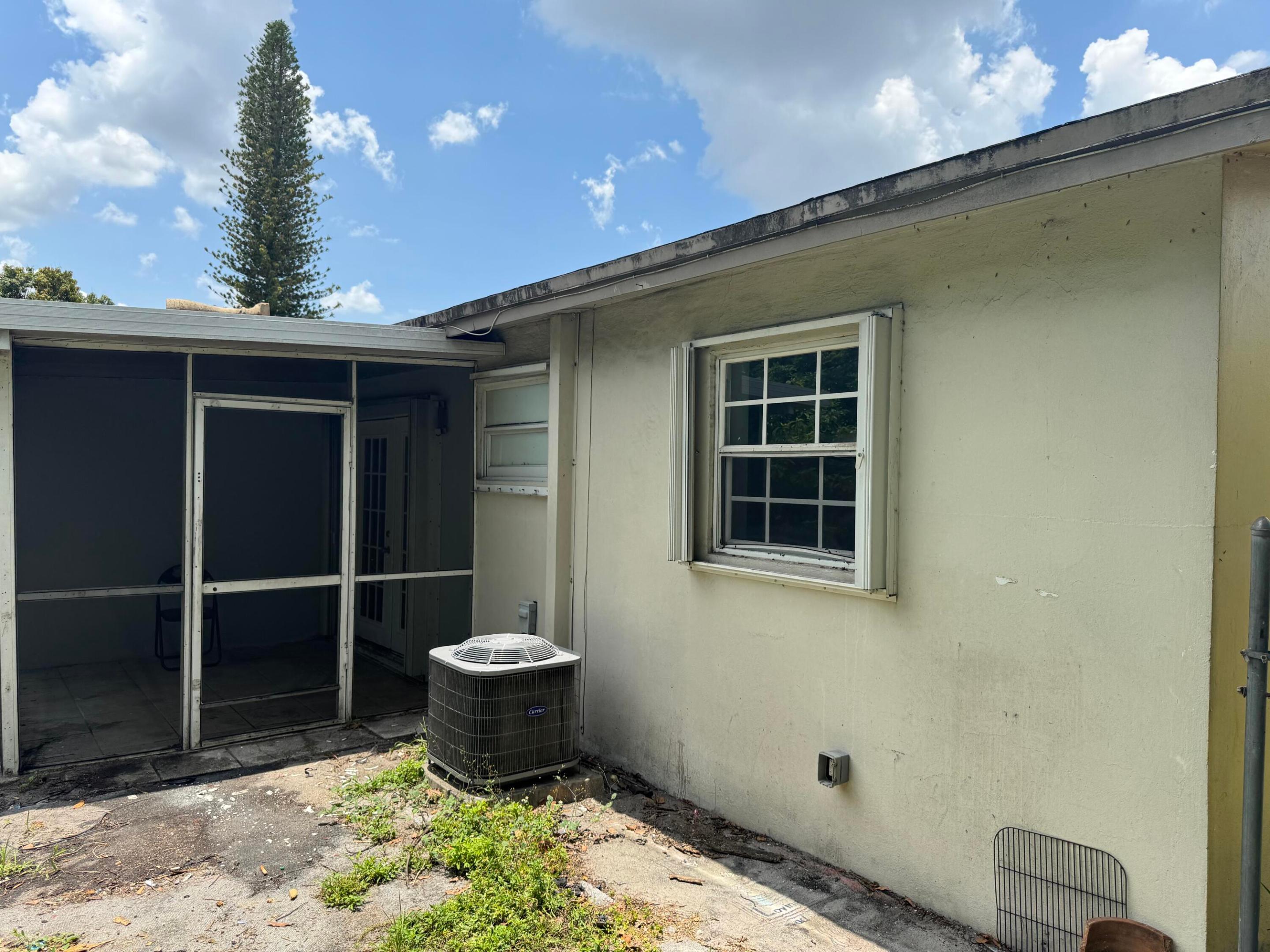 SPRINGBANK PARK SEC 2 - Residential Lease