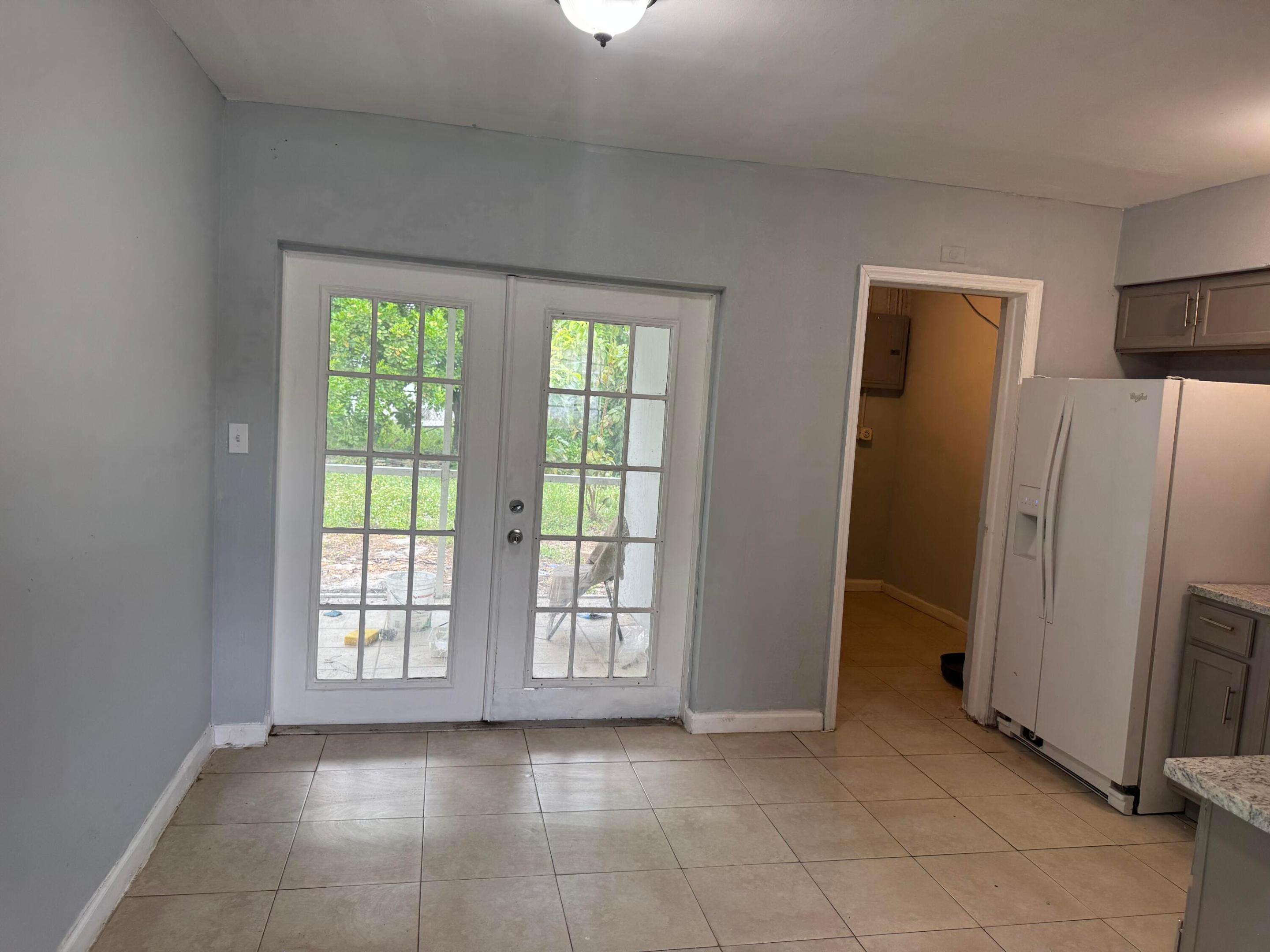 SPRINGBANK PARK SEC 2 - Residential Lease