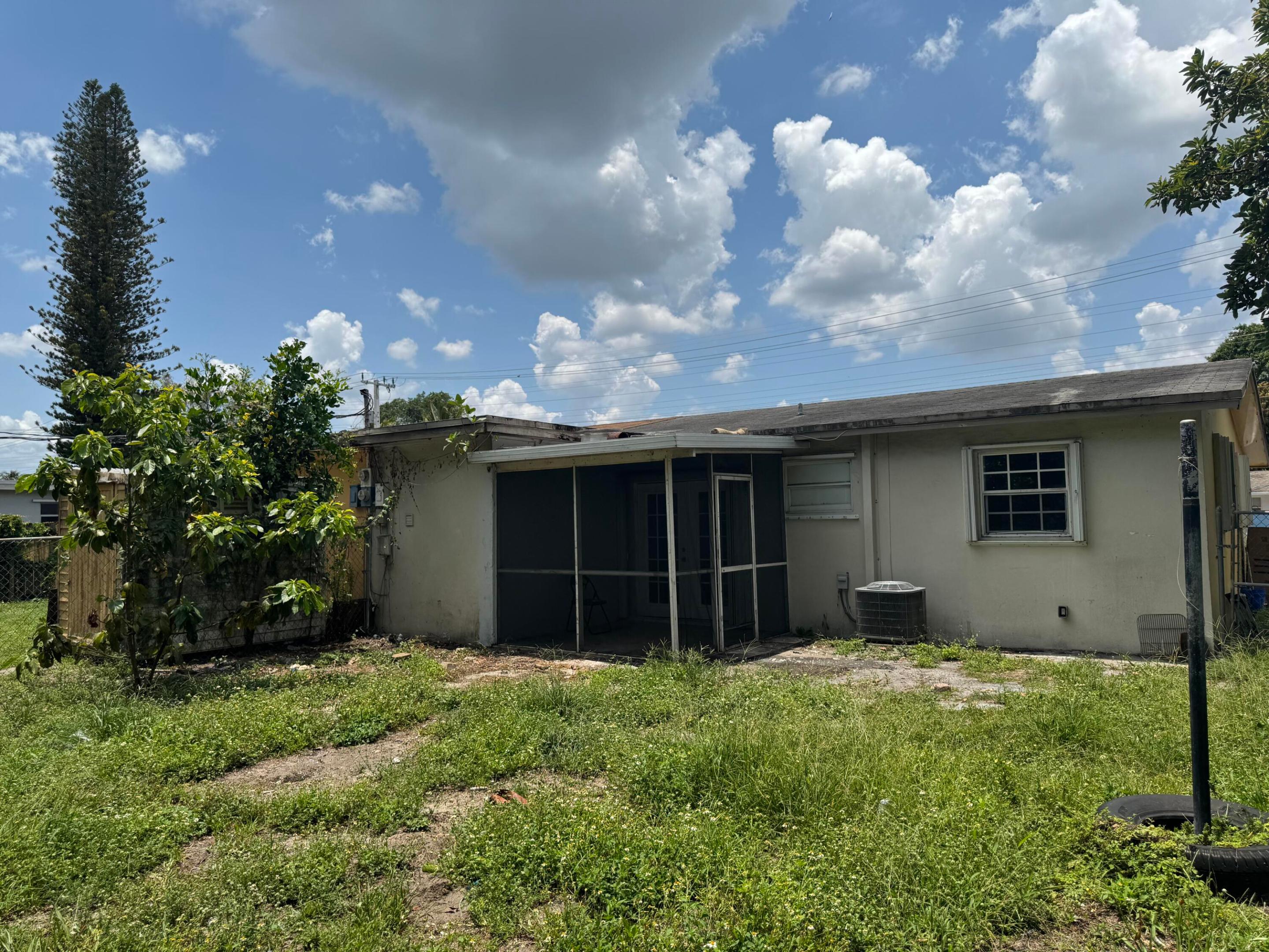 SPRINGBANK PARK SEC 2 - Residential Lease