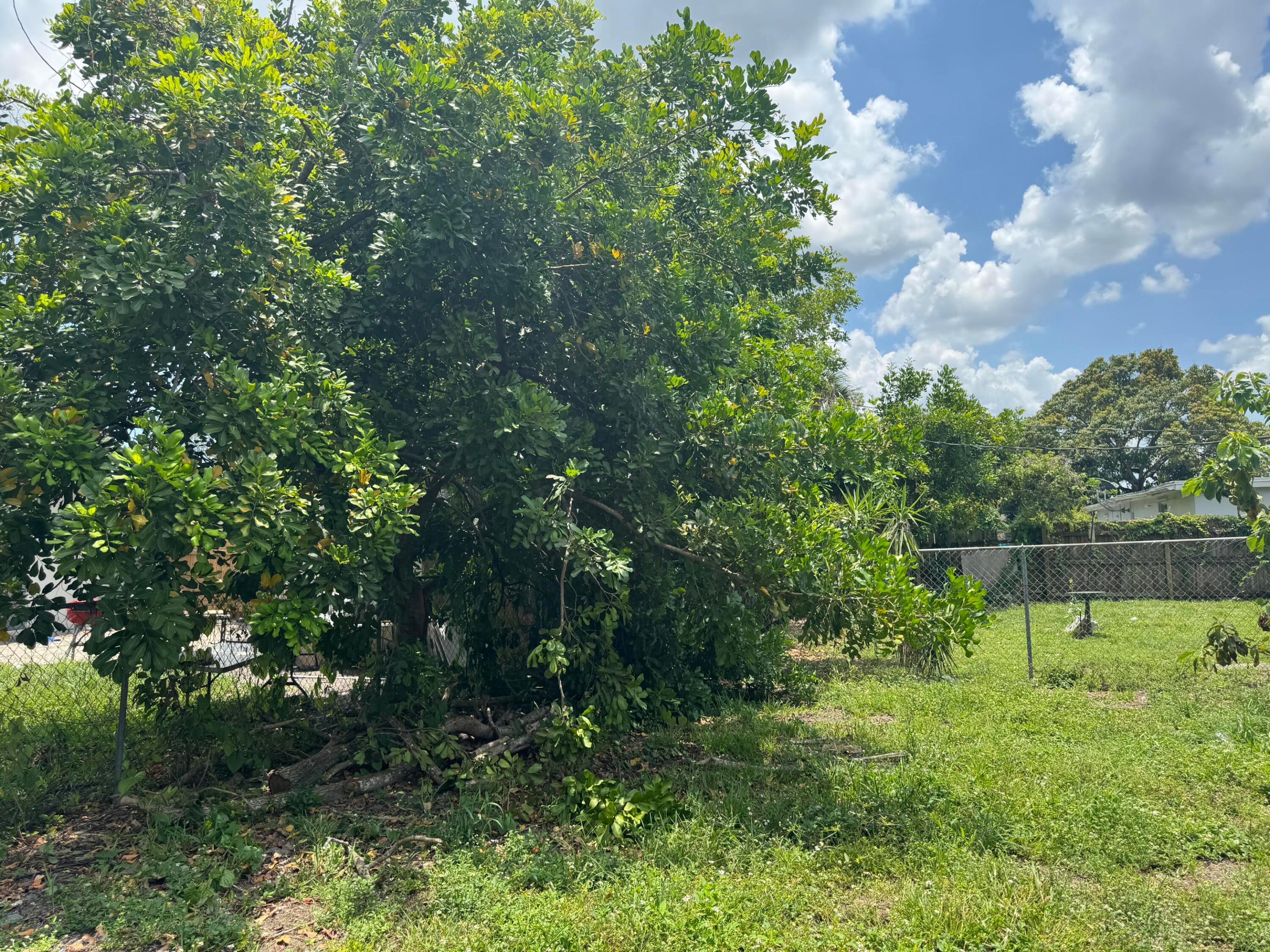 SPRINGBANK PARK SEC 2 - Residential Lease