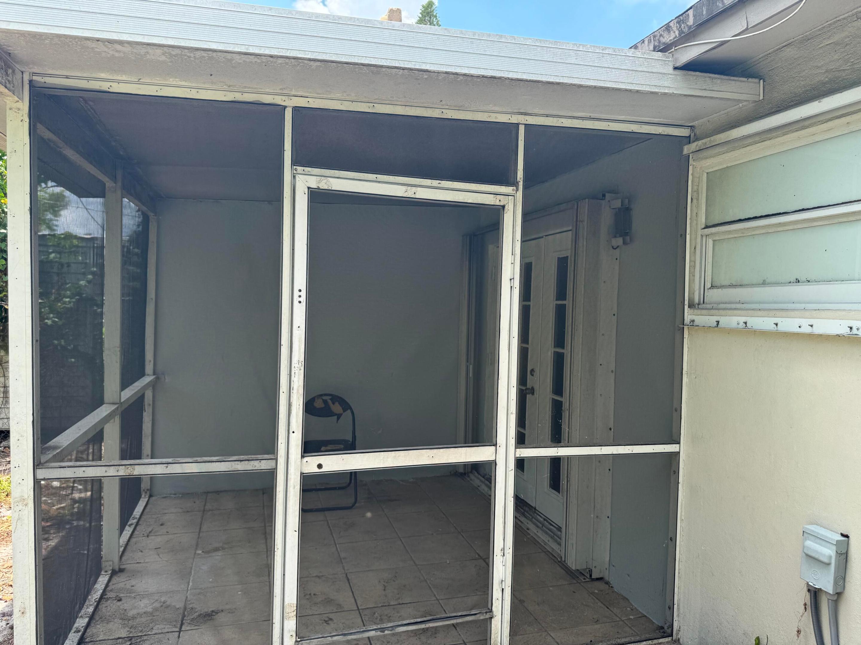 SPRINGBANK PARK SEC 2 - Residential Lease