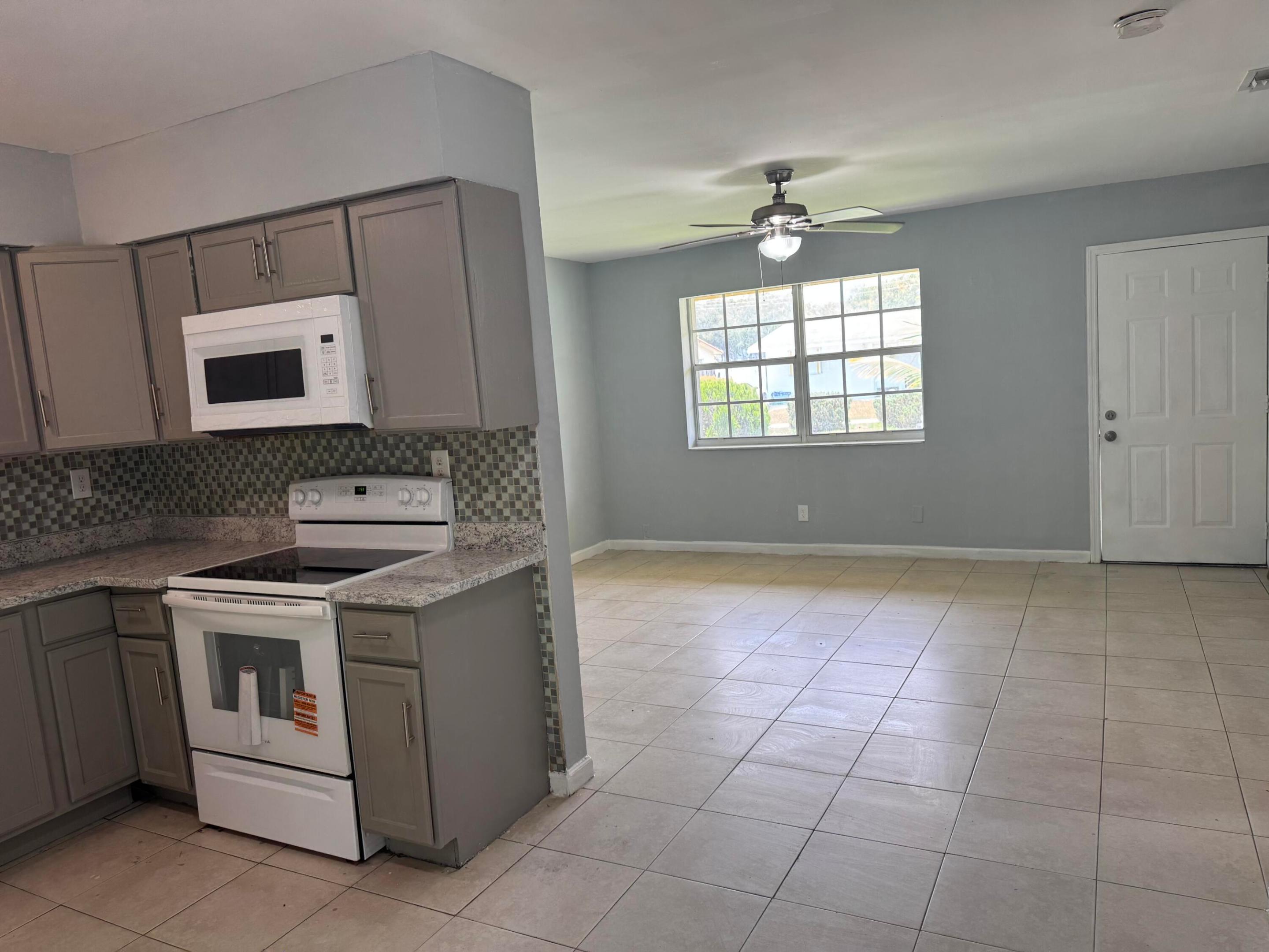 SPRINGBANK PARK SEC 2 - Residential Lease