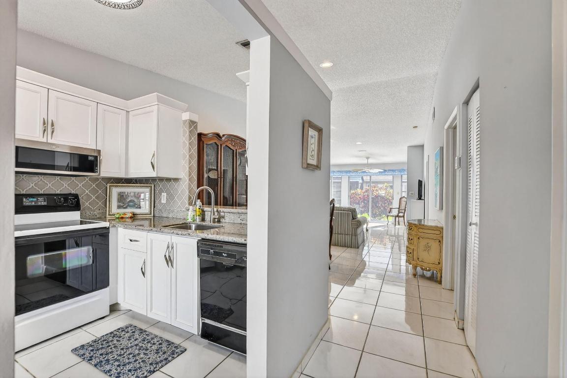 WHISPER WALK - Residential Lease