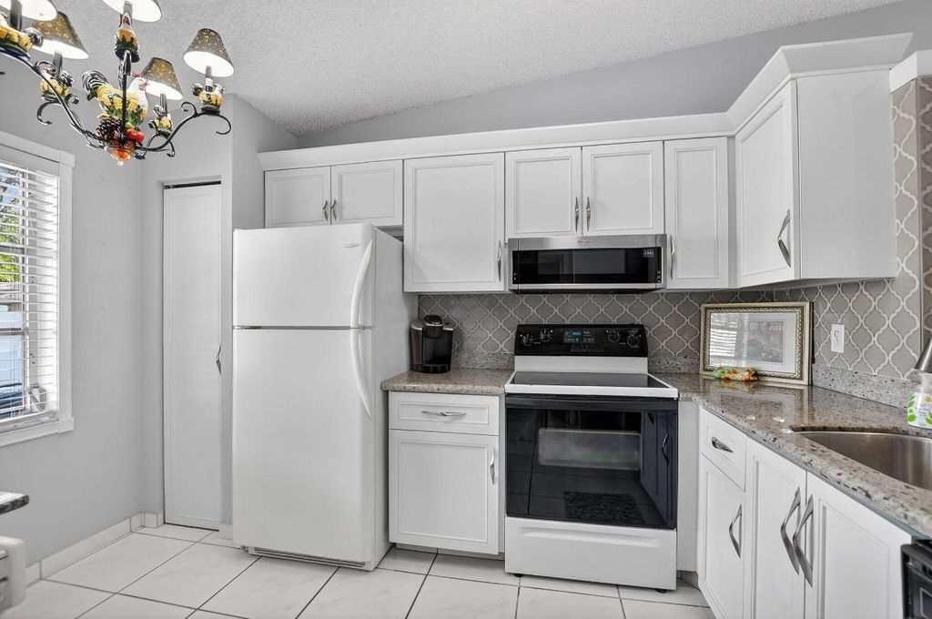 Photo of 8622 Dreamside Lane, Boca Raton, FL 33496 (MLS # R11152114)