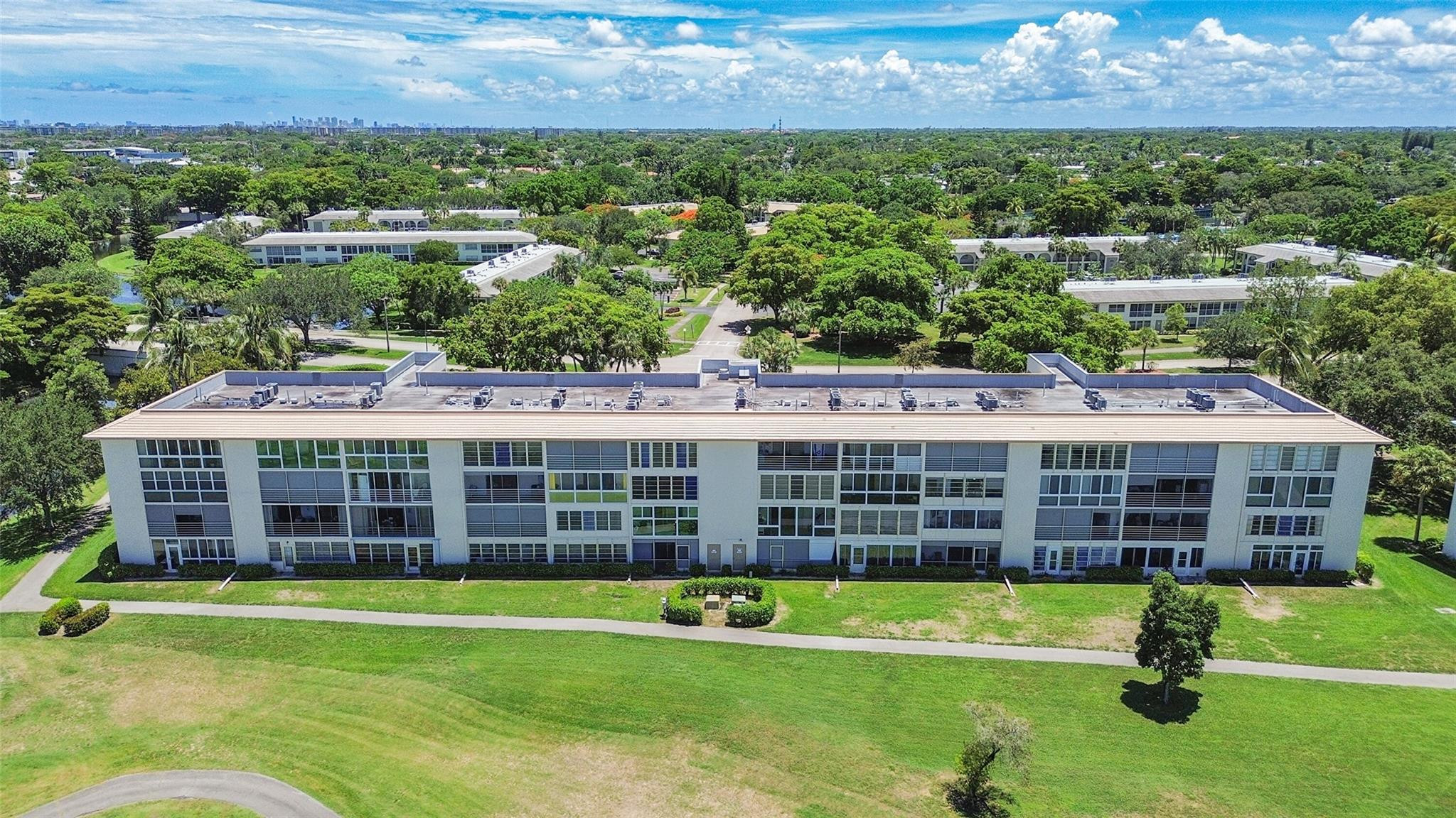 WYNMOOR VILLAGE - Residential