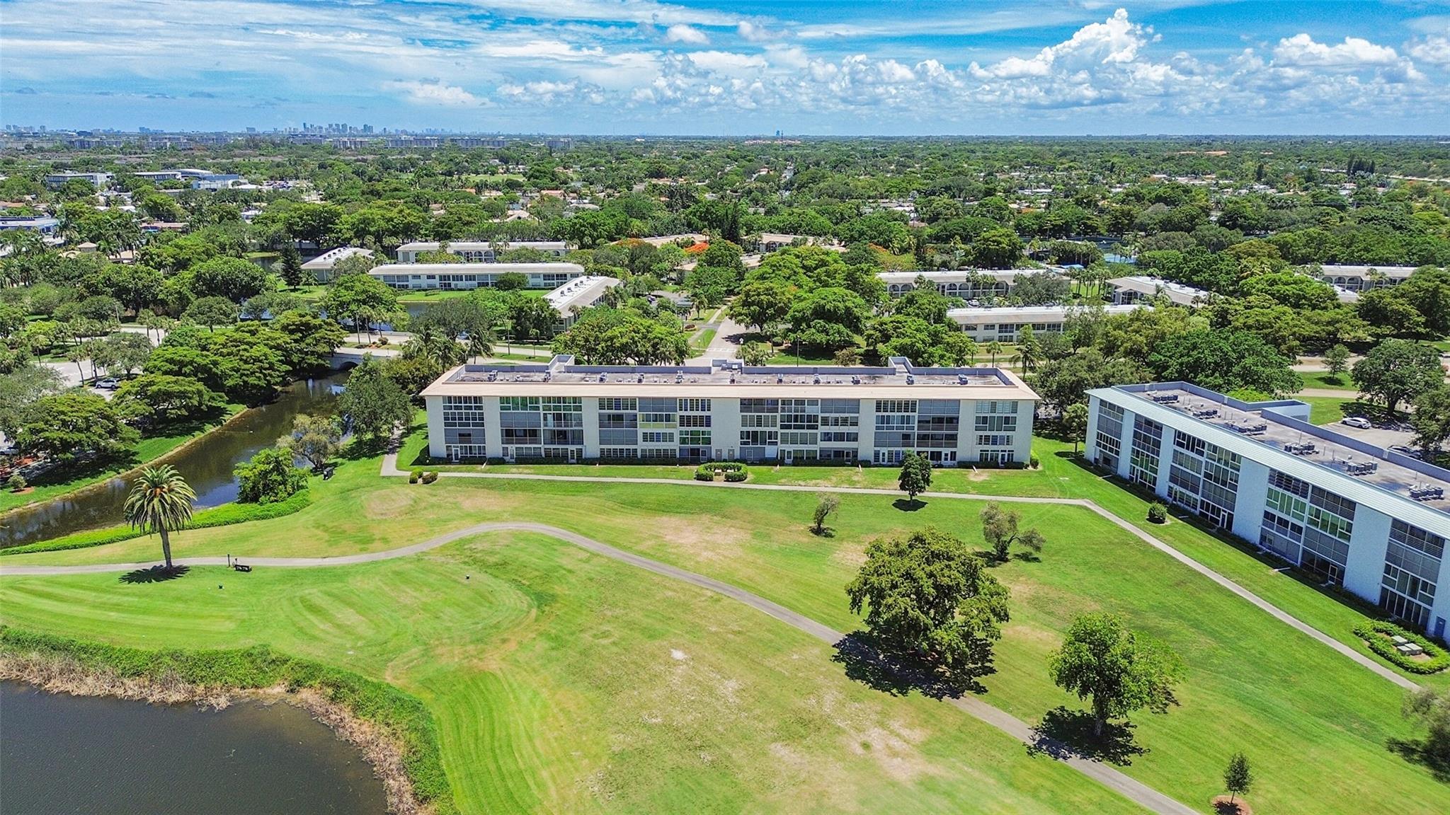WYNMOOR VILLAGE - Residential