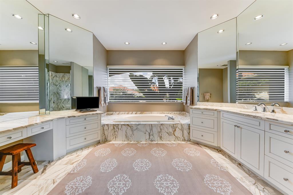 EQUESTRIAN CLUB ESTATES 2 - Residential