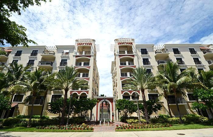 FOUNTAINS ON OCEAN BOULEVARD - Residential Lease