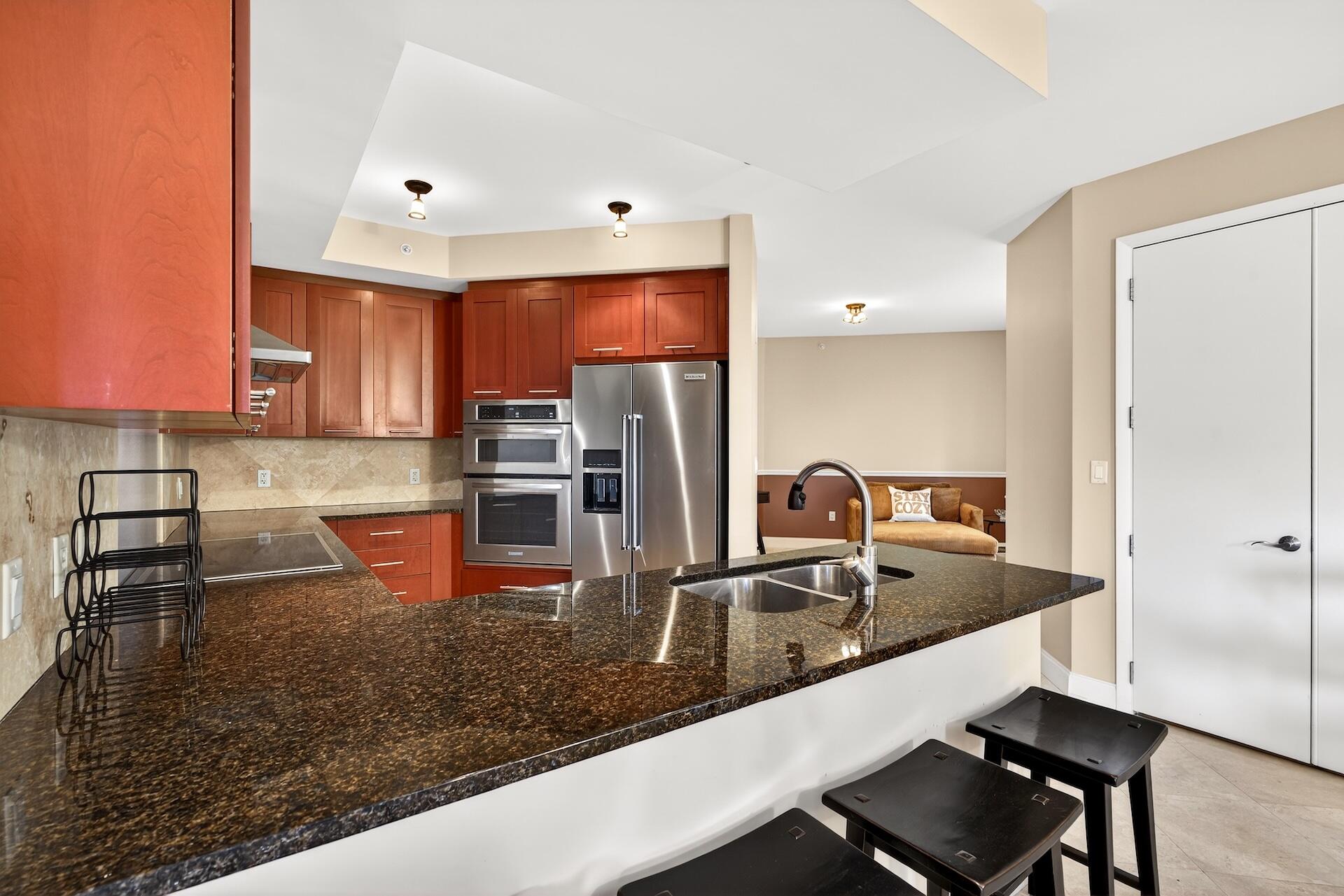 FOUNTAINS ON OCEAN BOULEVARD - Residential Lease