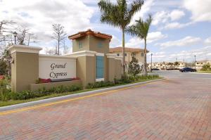 GRAND CYPRESS REPLAT - Residential