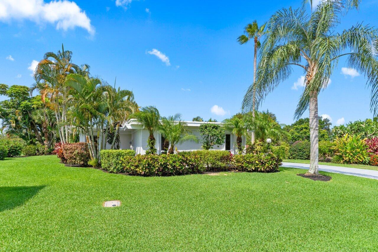6689 Eastpointe Pines Street