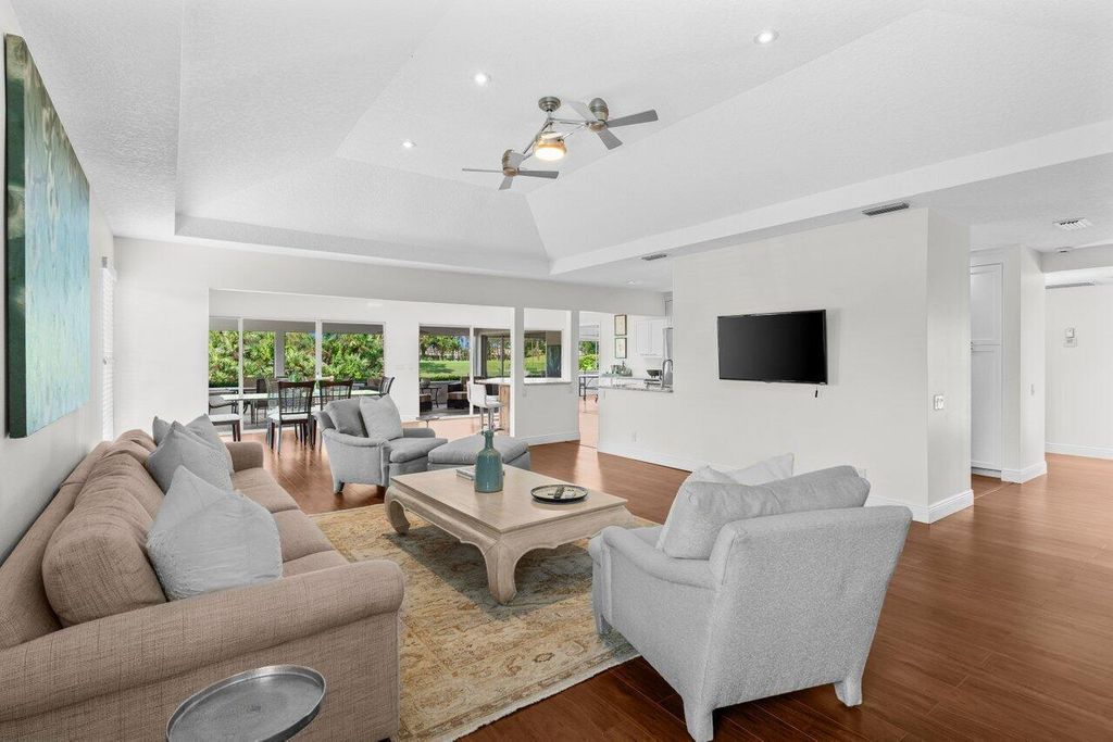 Photo of 6689 Eastpointe Pines Street, Palm Beach Gardens, FL 33418 (MLS # R11095158)