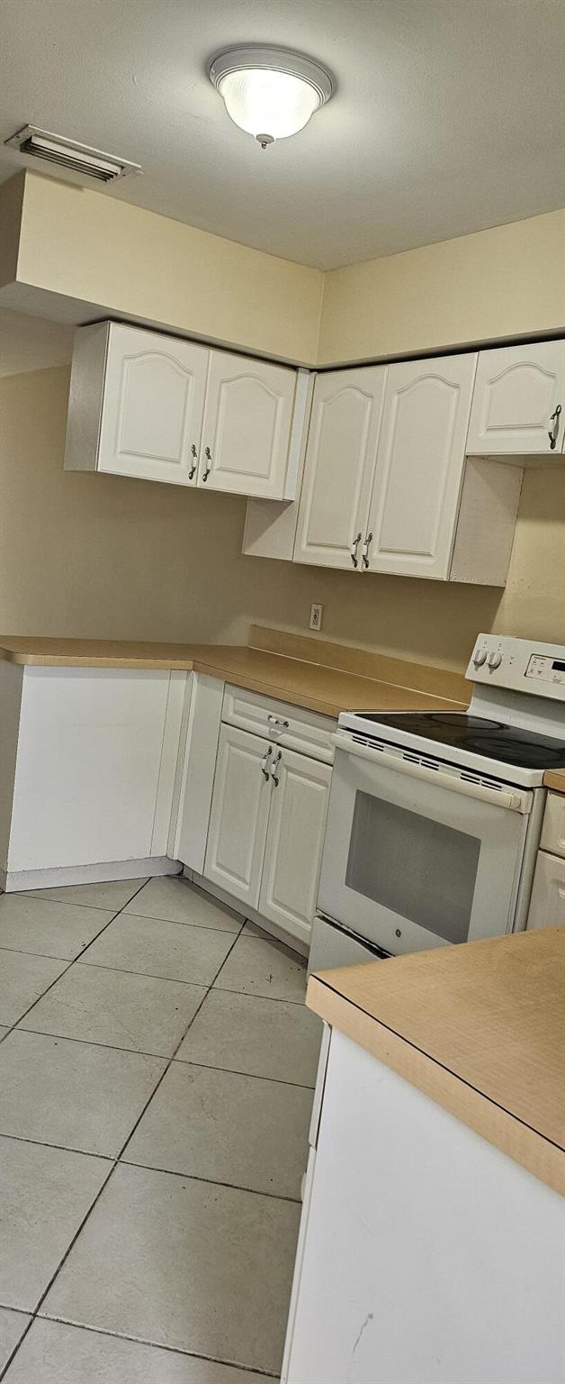 MODEL LAND CO - Residential Lease