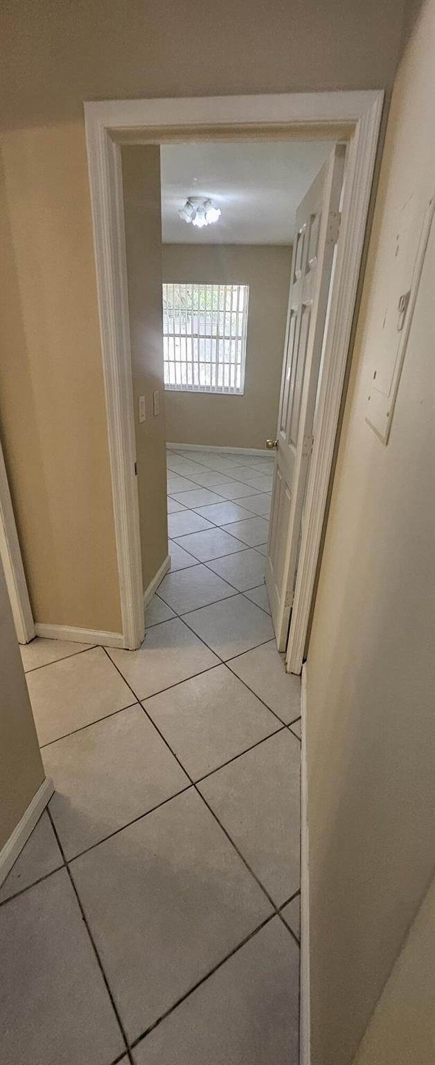 MODEL LAND CO - Residential Lease