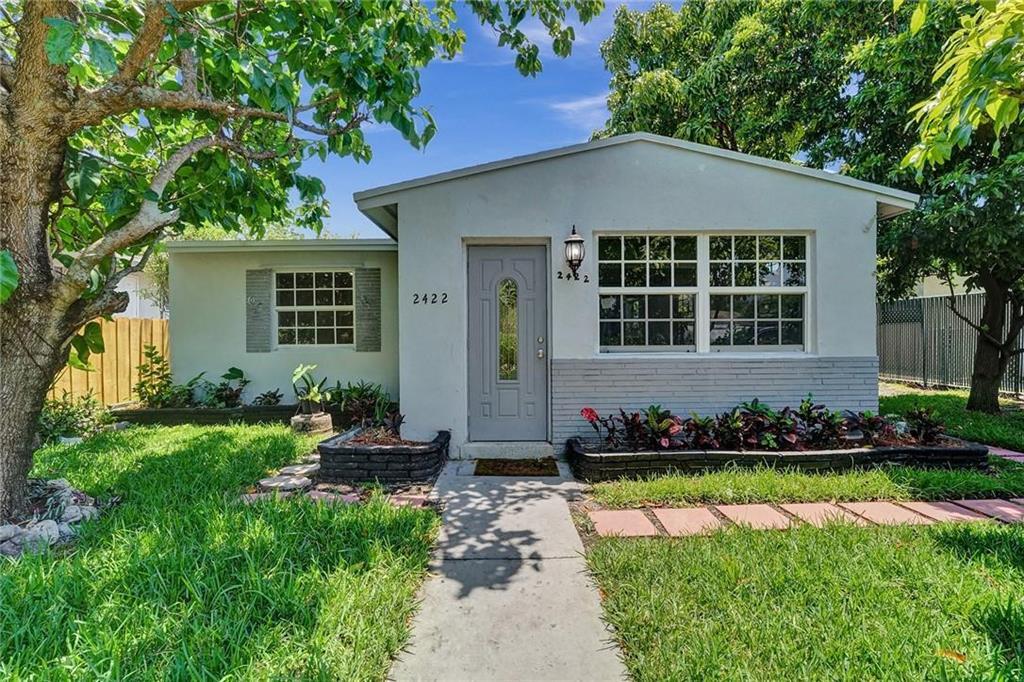HOLLYWOOD PARK - Residential