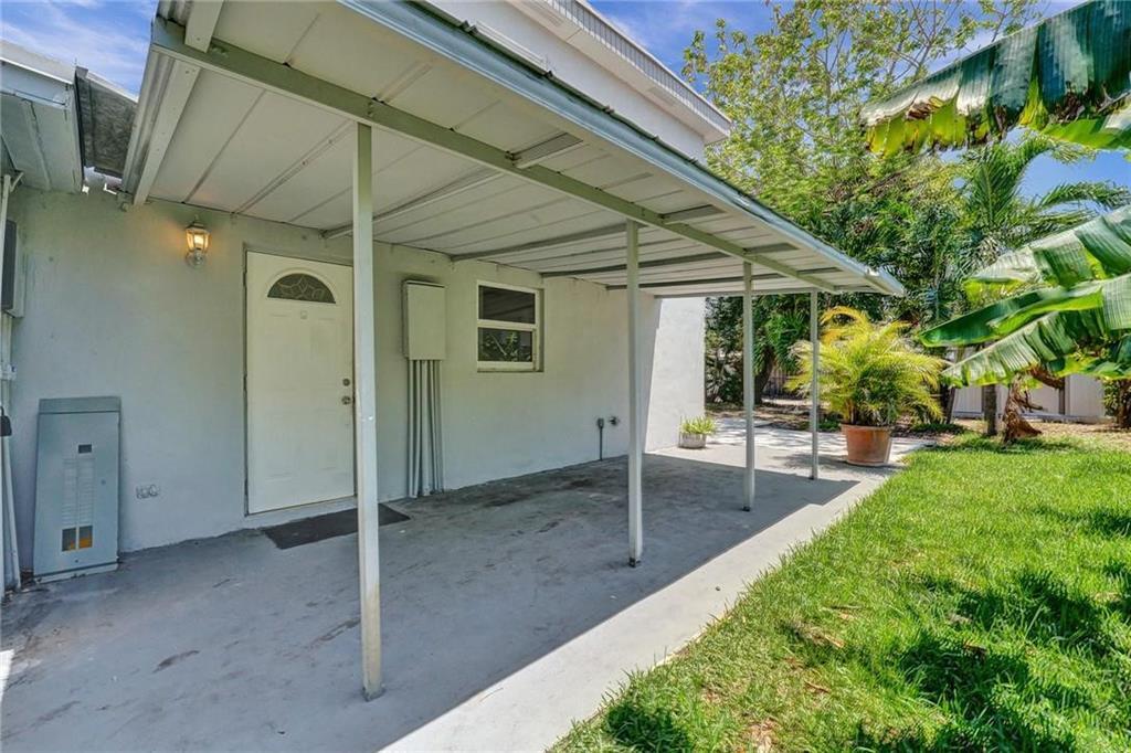 HOLLYWOOD PARK - Residential