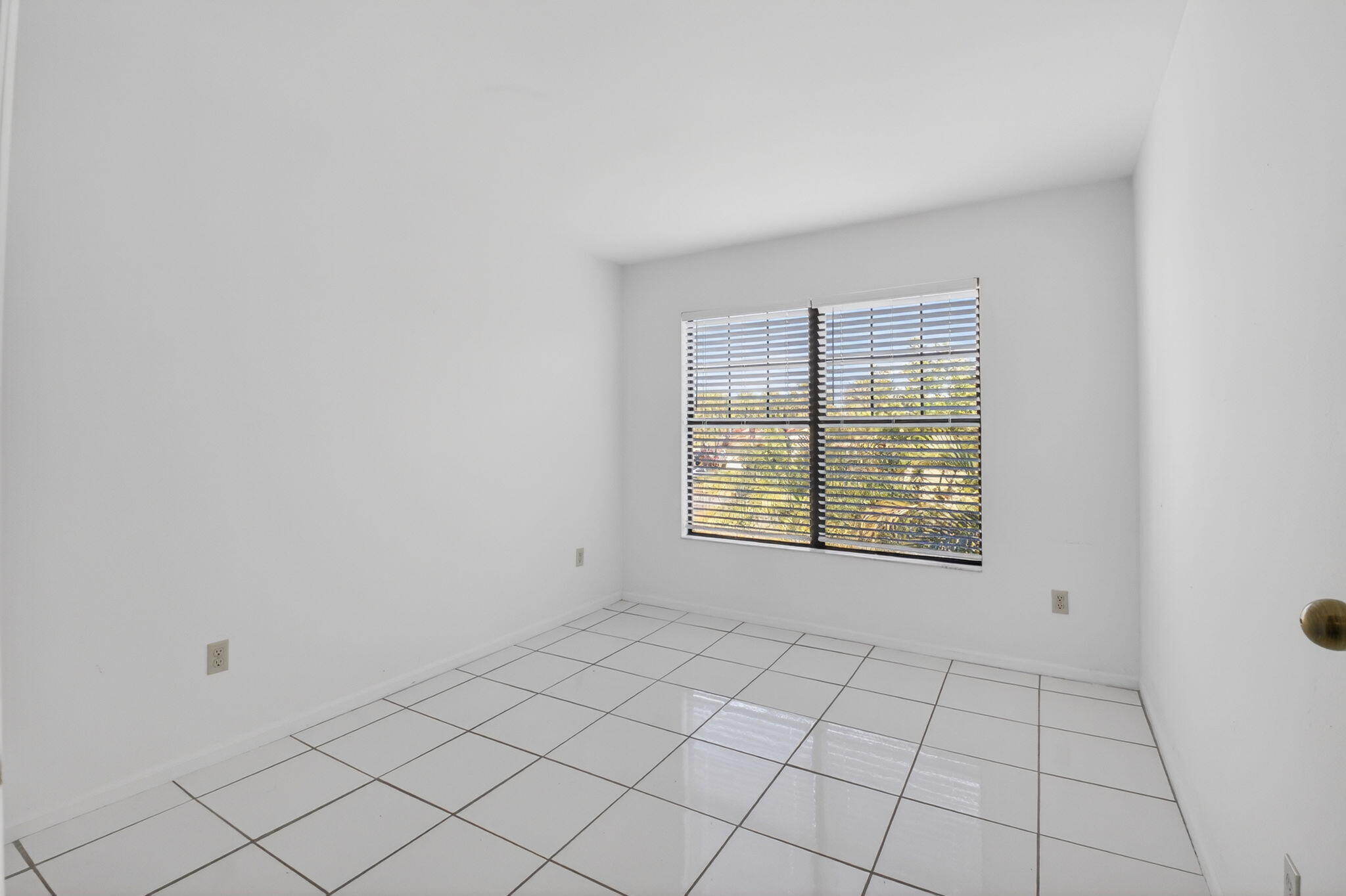 WOODSTREAM - Residential Lease